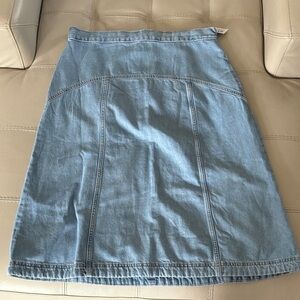 Old Navy Denim A-Line Skirt in Blue